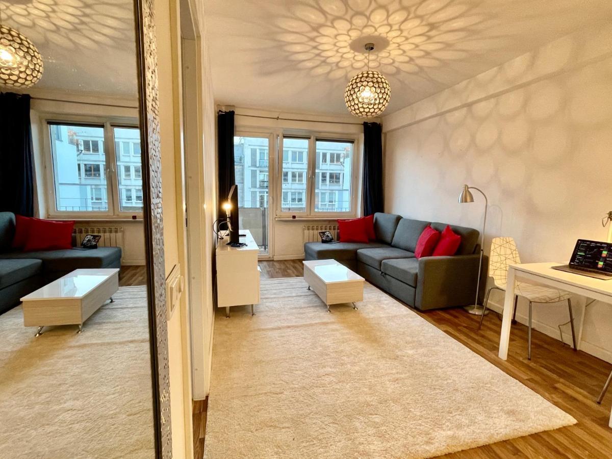 Decor 2 Metro Fast Wifi 55'Tv Netflix Hbo Cozy Apartment Warsaw Exterior photo