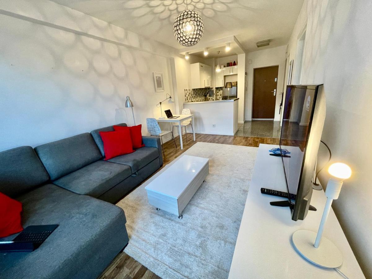 Decor 2 Metro Fast Wifi 55'Tv Netflix Hbo Cozy Apartment Warsaw Exterior photo
